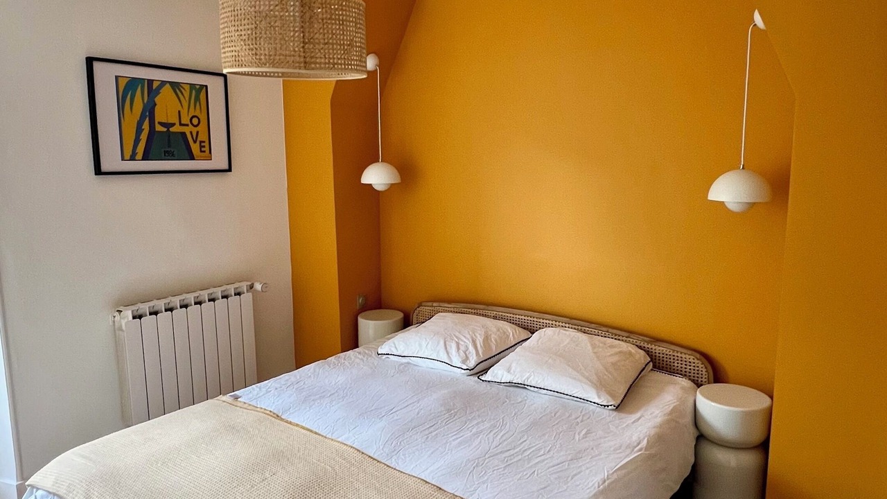 Photo of Bedroom in Saint-Lambert
