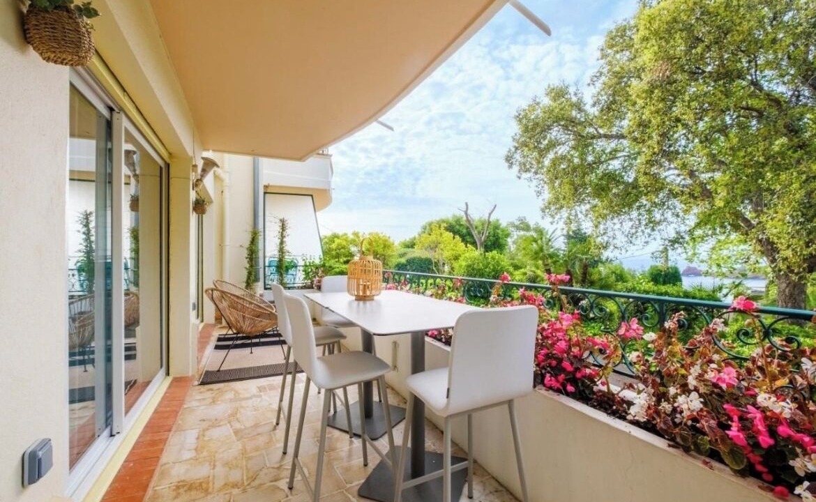 Photo of Outdoor in Espero-Pax