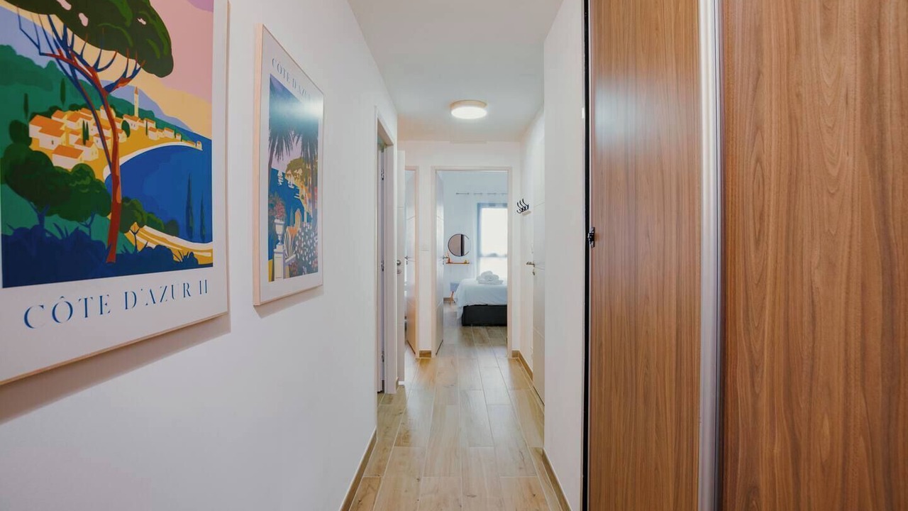 Photo of Bedroom in Puget-Ville