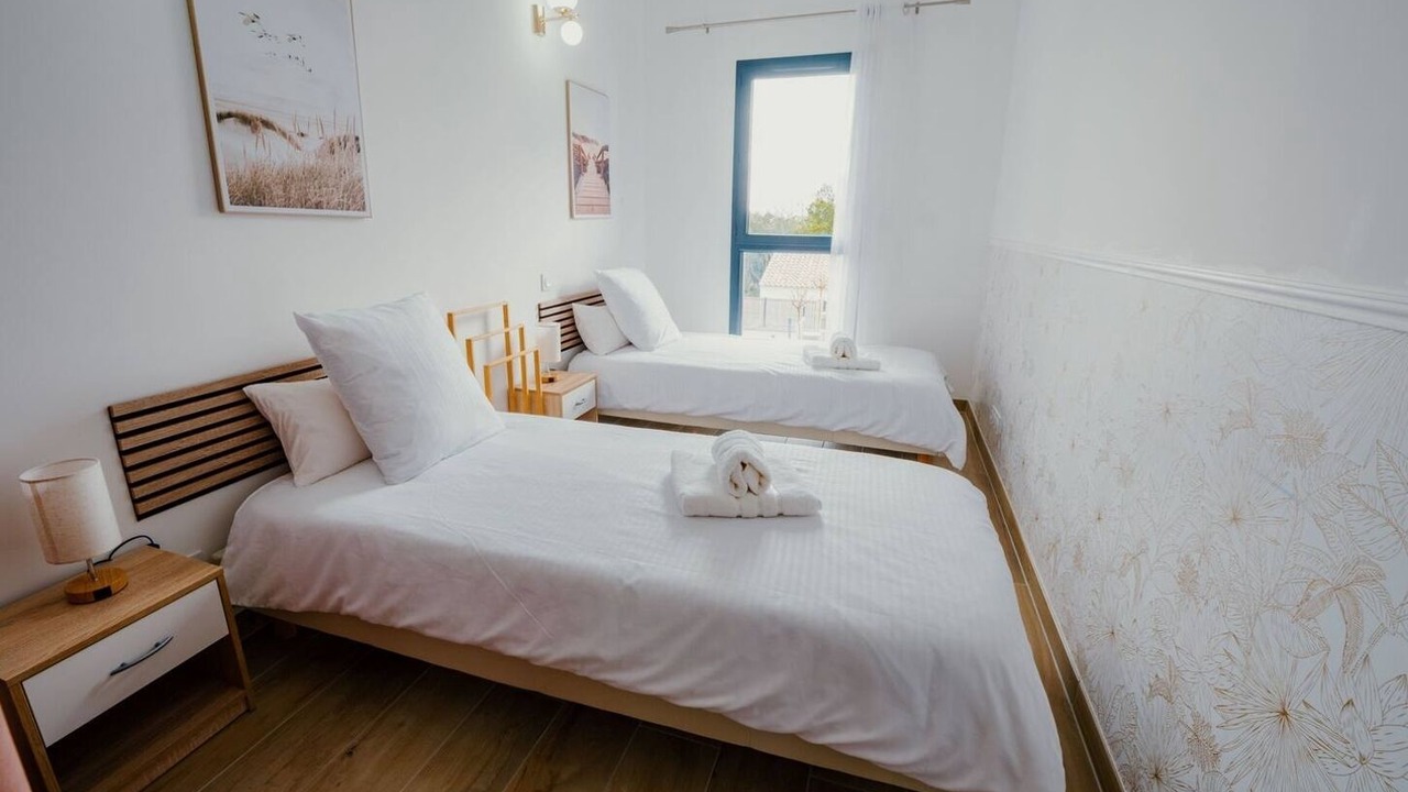 Photo of Bedroom in Puget-Ville