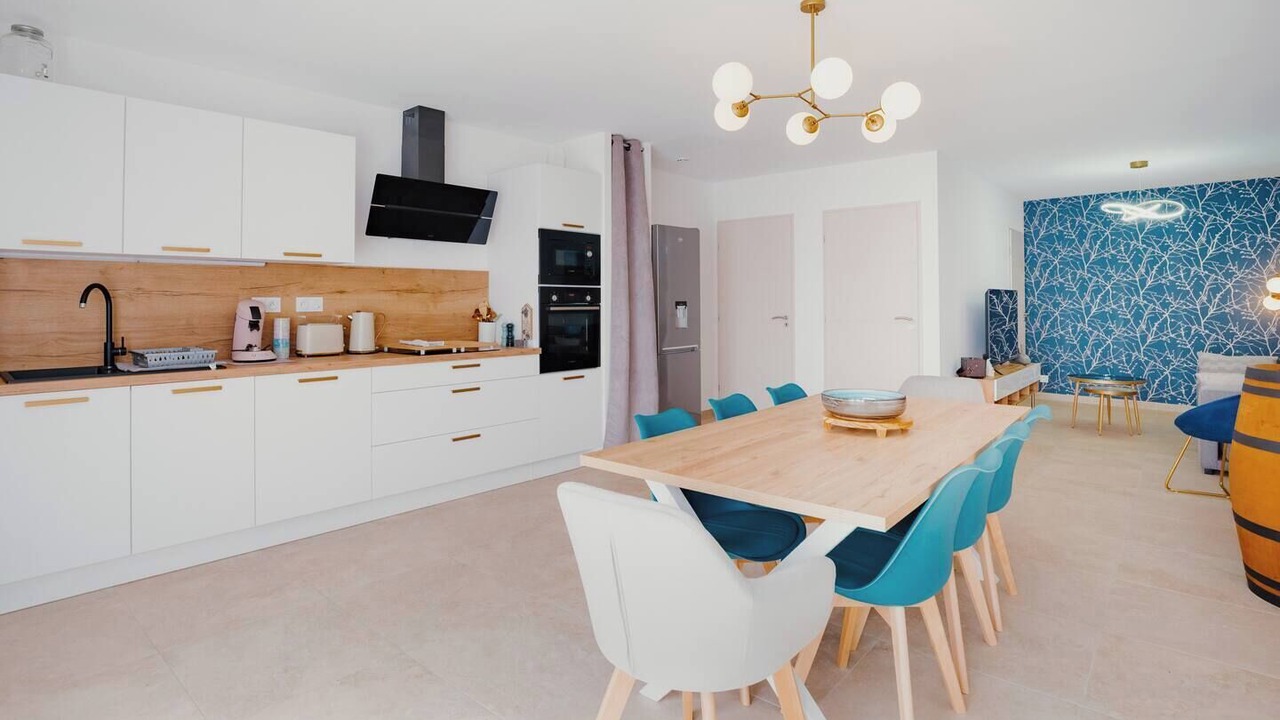 Photo of Kitchen in Puget-Ville