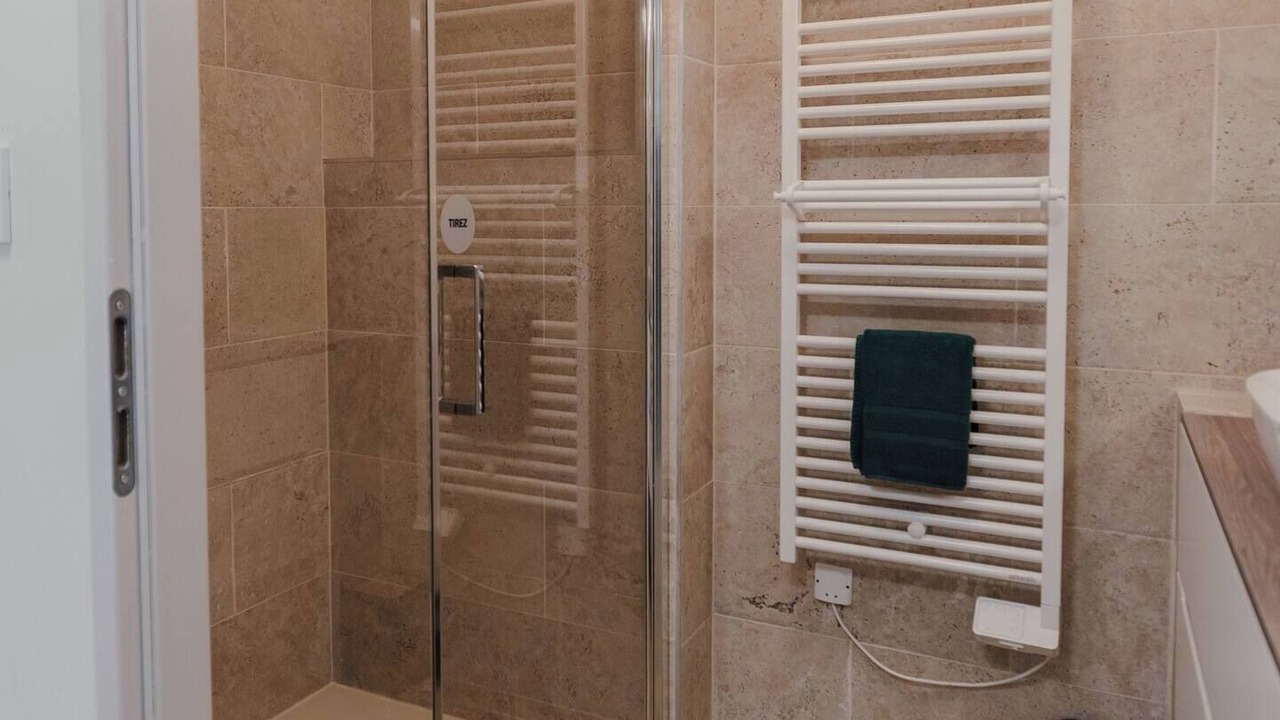 Photo of Bathroom in Puget-Ville