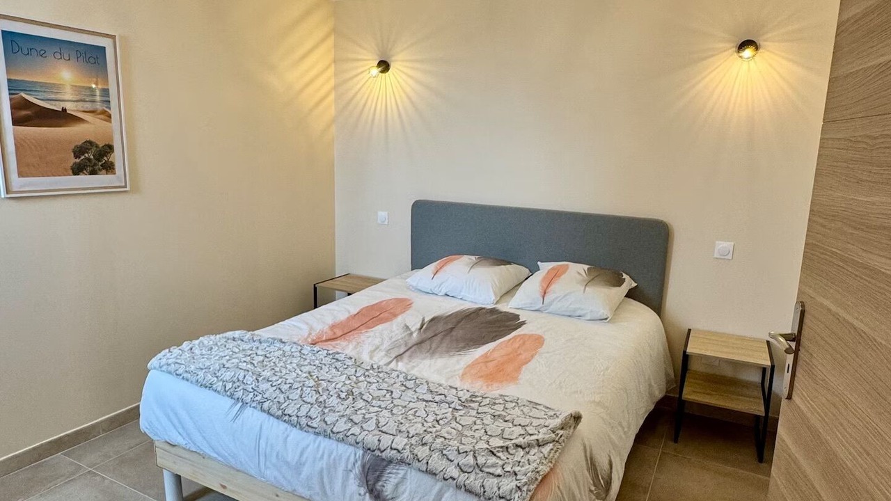 Photo of Bedroom in Villelaure