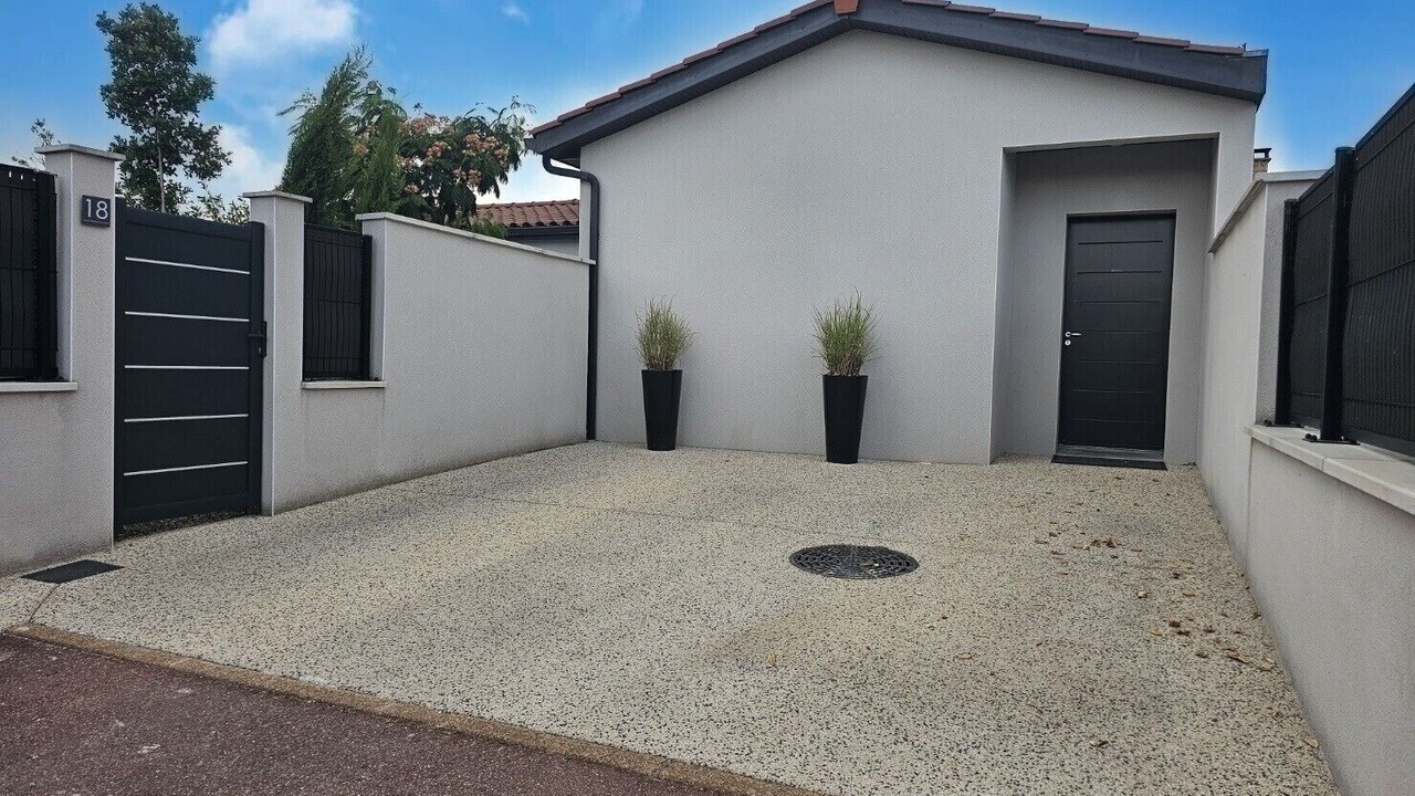 Photo of Outdoor in Genas