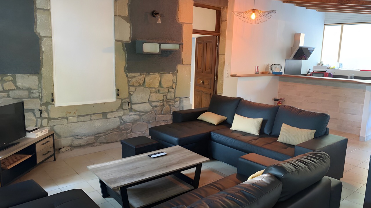 Photo of Livingroom in Bourdeaux