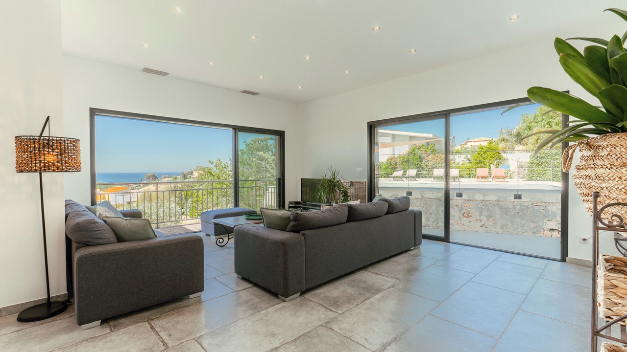 Photo of Livingroom in Carqueiranne