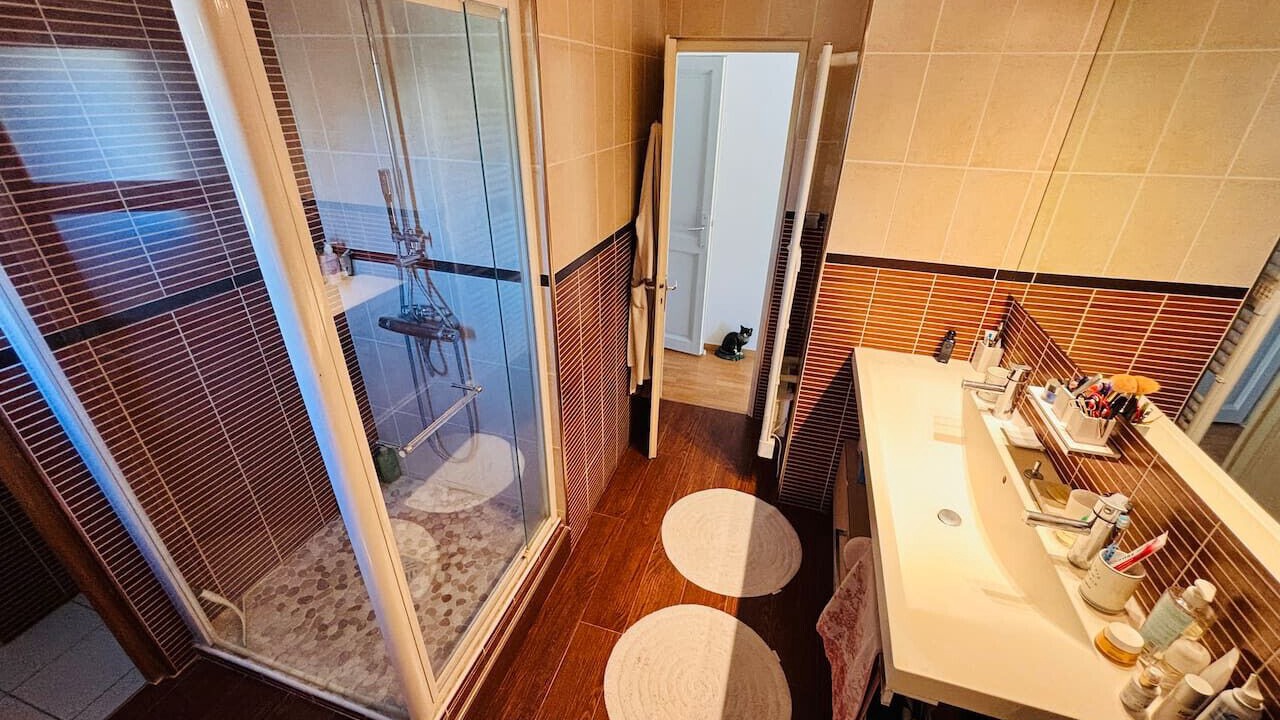 Photo of Bathroom in Castelnau-le-Lez