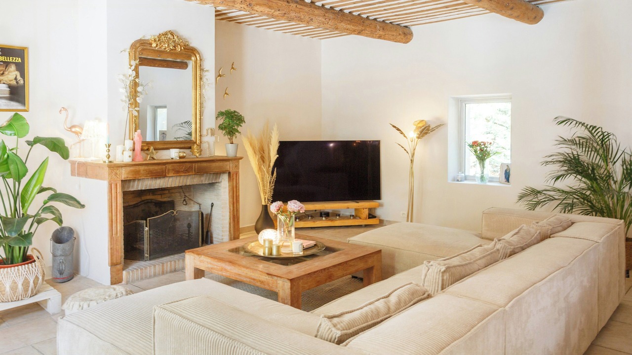 Photo of Livingroom in Maubec