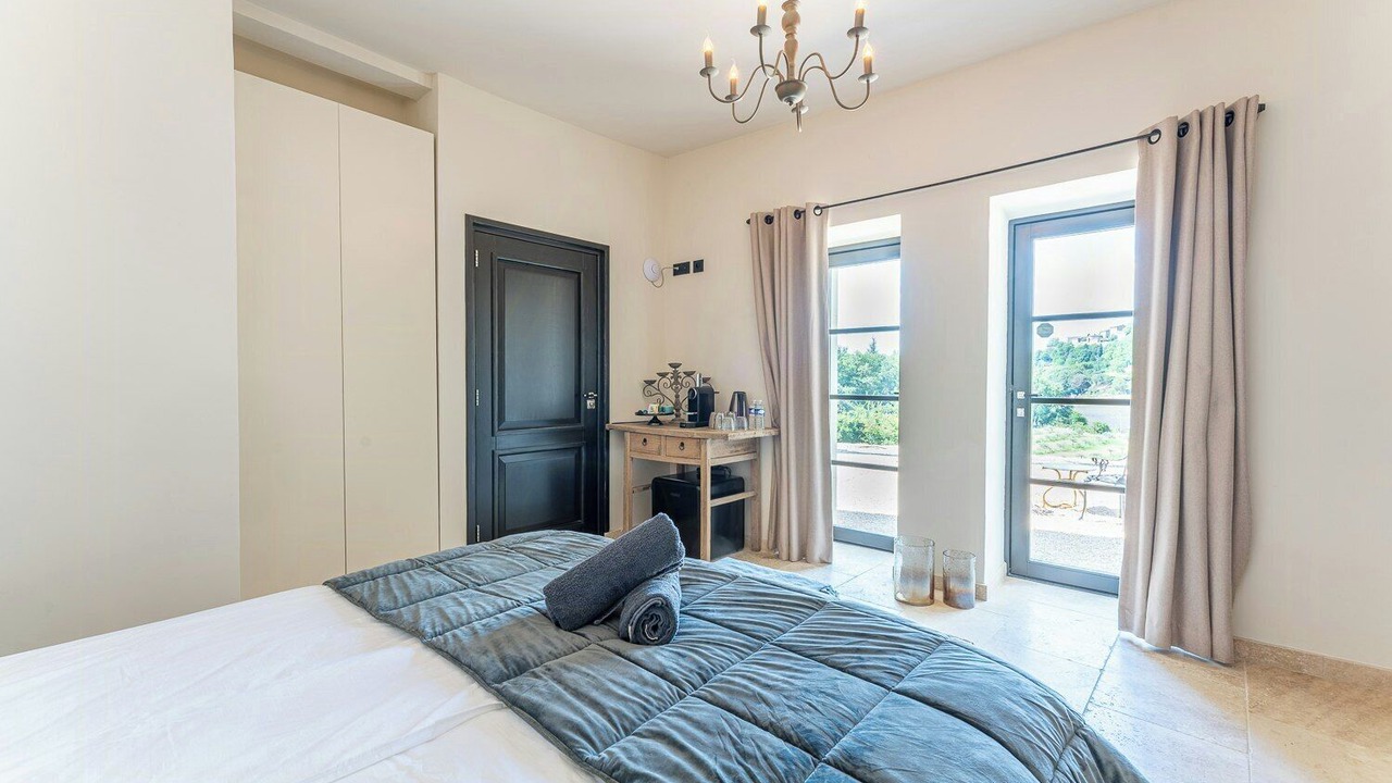 Photo of Bedroom in Menerbes