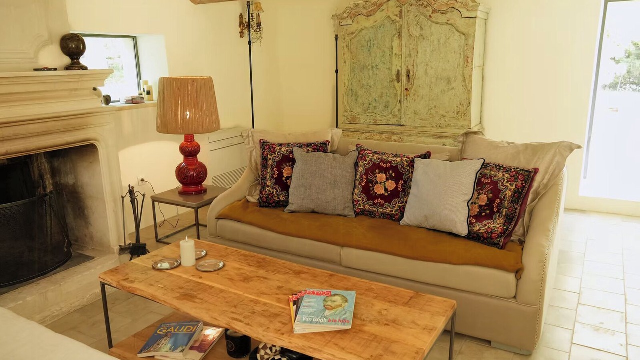 Photo of Livingroom in Oppede