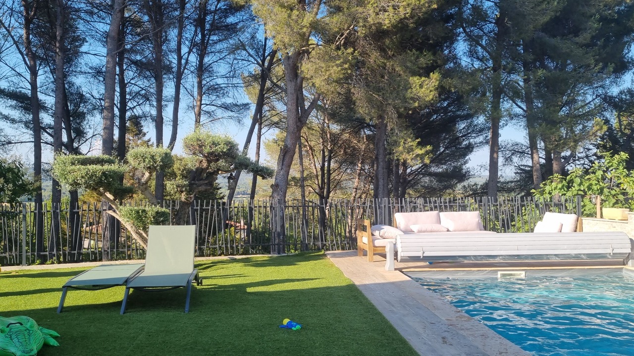 Photo of Outdoor in Eguilles
