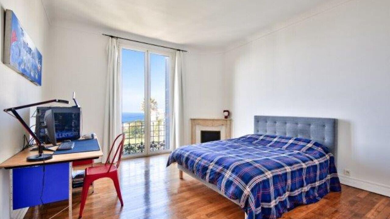 Photo of Bedroom in Mont Boron