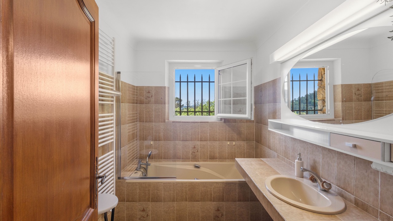Photo of Bathroom in Le Tignet