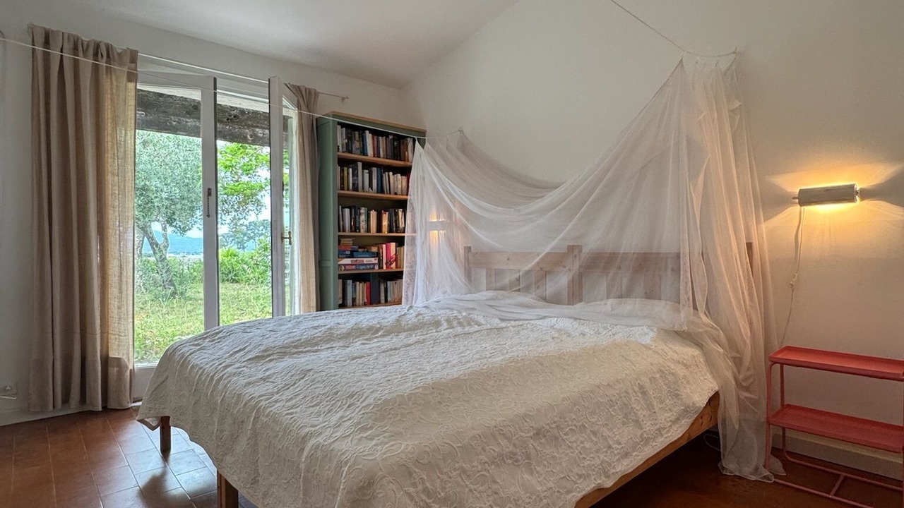 Photo of Bedroom in Sainte-Maxime - Saint-Tropez