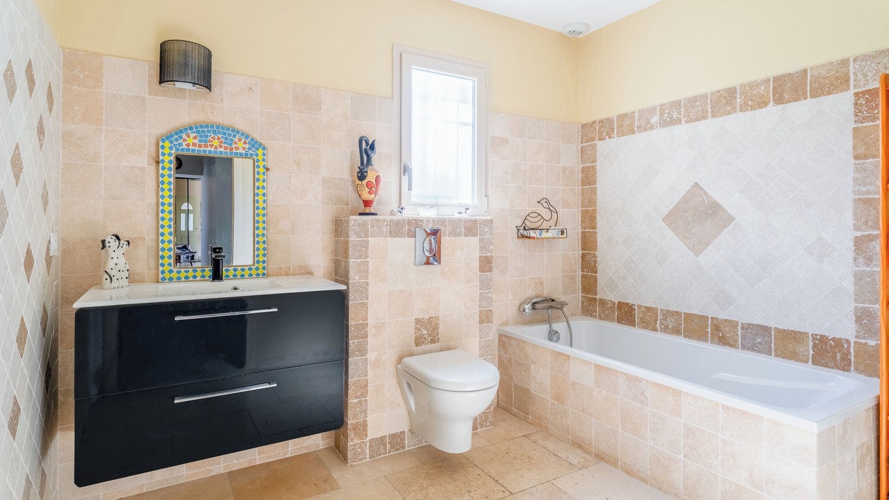 Photo of Bathroom in Pernes-les-Fontaines