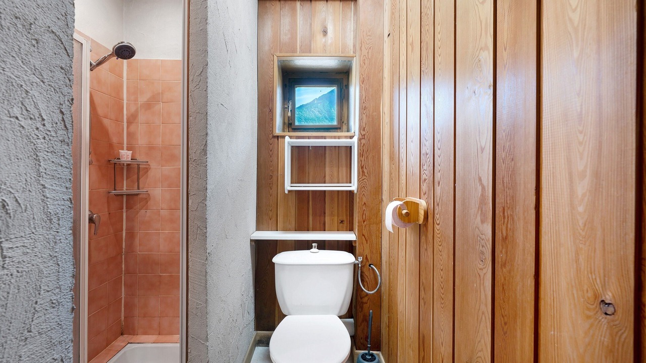Photo of Bathroom in Montricher-Albanne