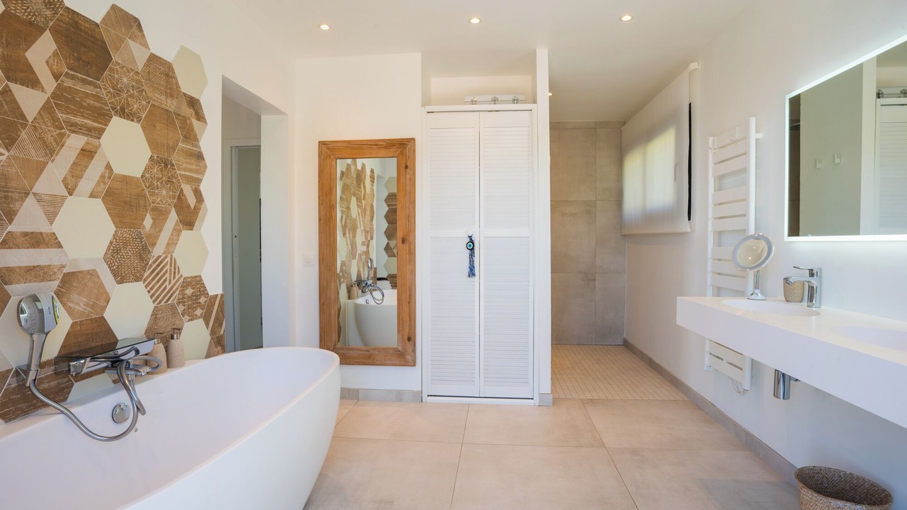 Photo of Bathroom in Carqueiranne
