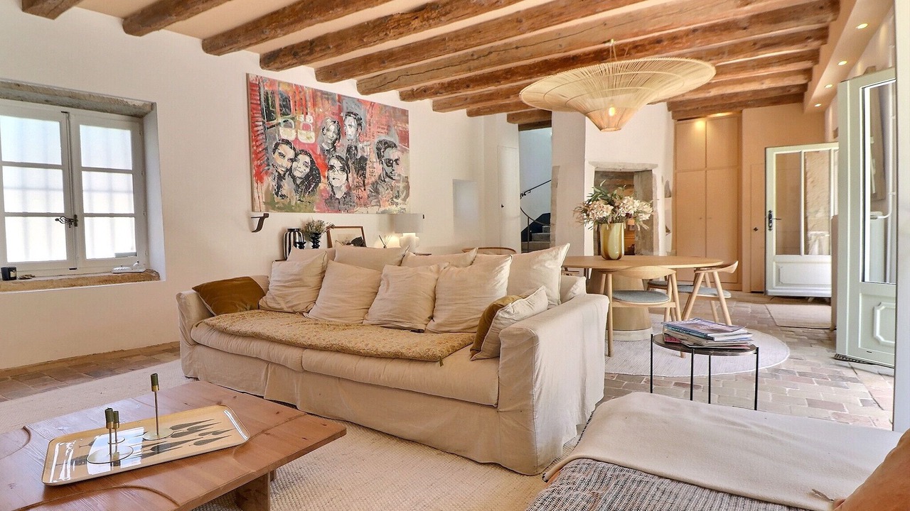 Photo of Livingroom in Saint-Cyr-au-Mont-d'Or