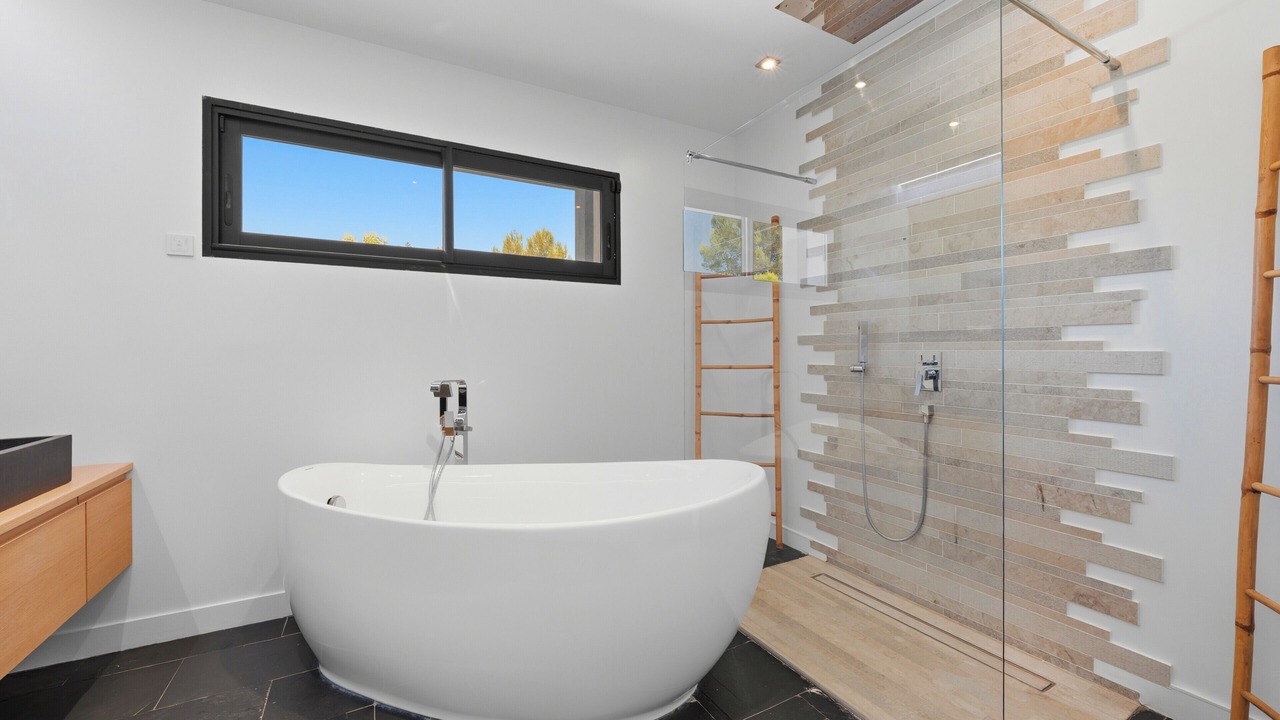Photo of Bathroom in Saint-Gely-du-Fesc
