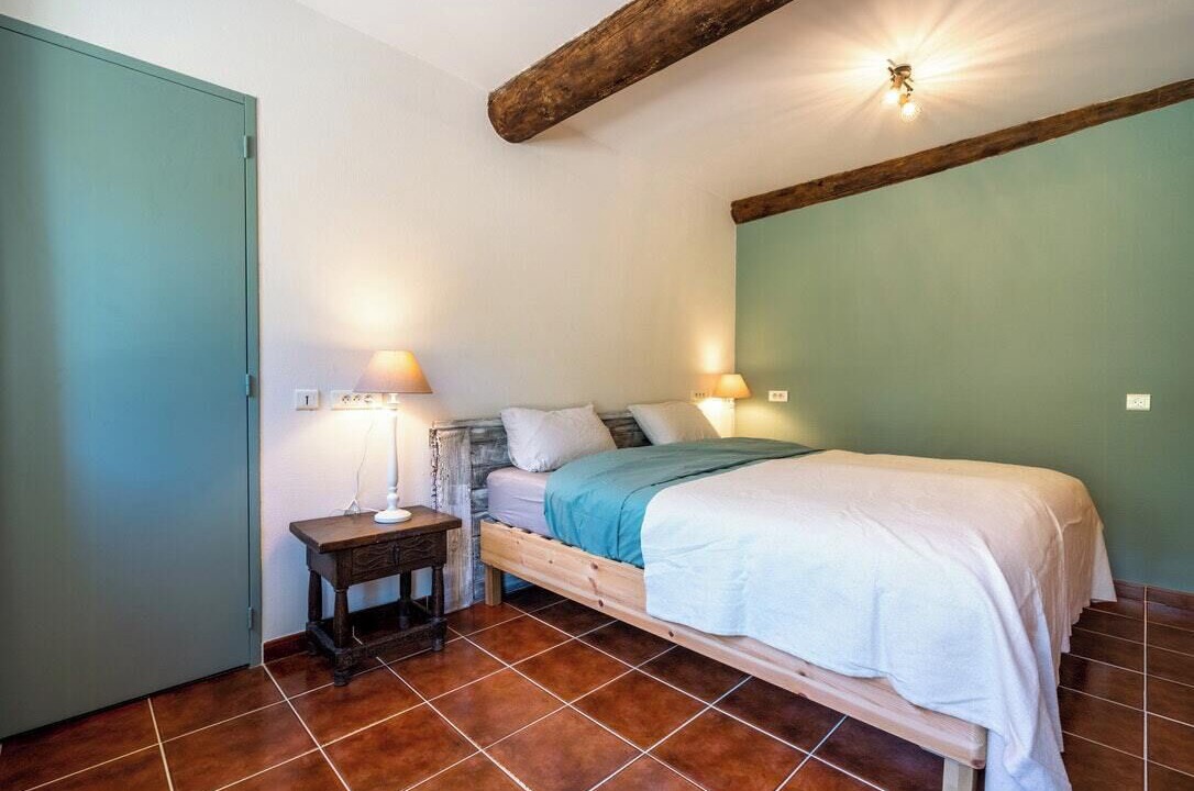 Photo of Bedroom in Maubec