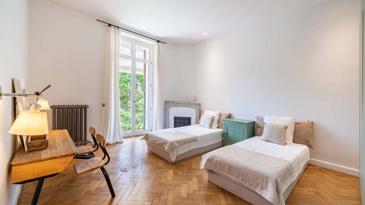 Photo of Bedroom in Cannes Old Town