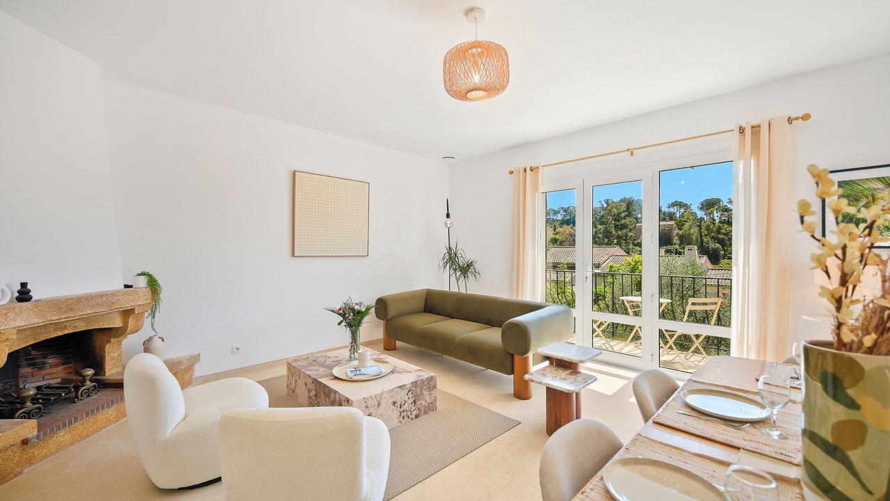Photo of Livingroom in Carqueiranne
