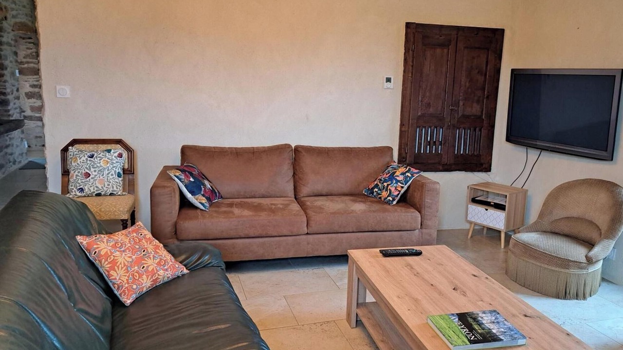 Photo of Livingroom in Saint-Izaire
