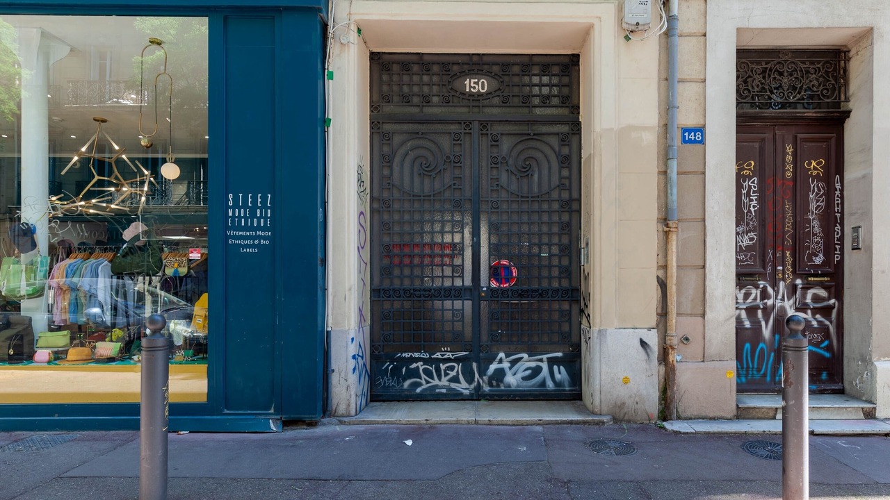Photo of Outdoor in Les Cinq Avenues