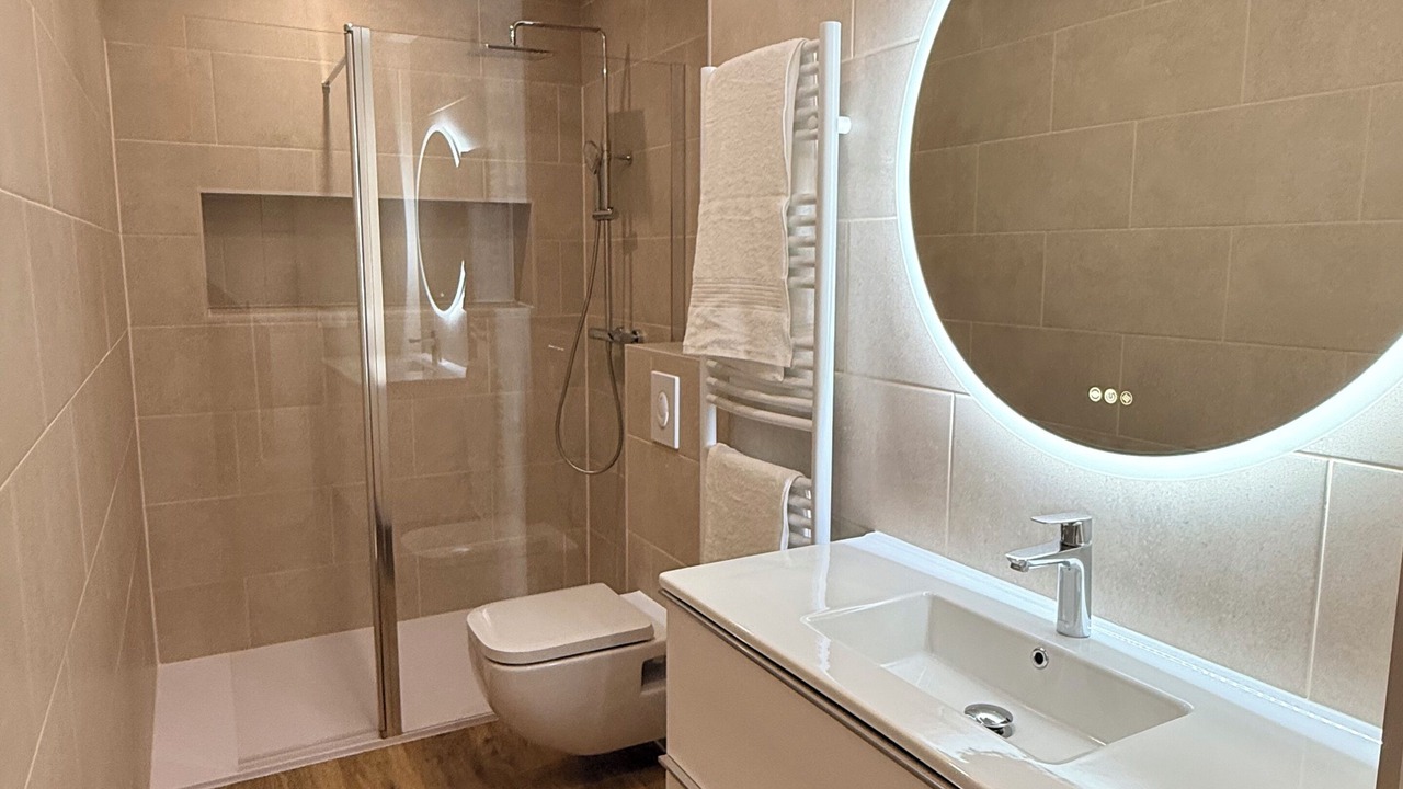 Photo of Bathroom in Lunel-Viel