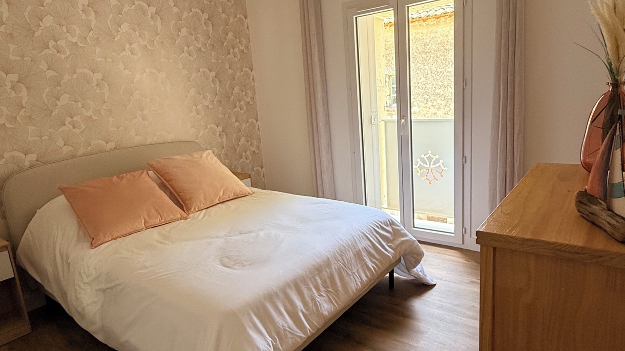 Photo of Bedroom in Lunel-Viel