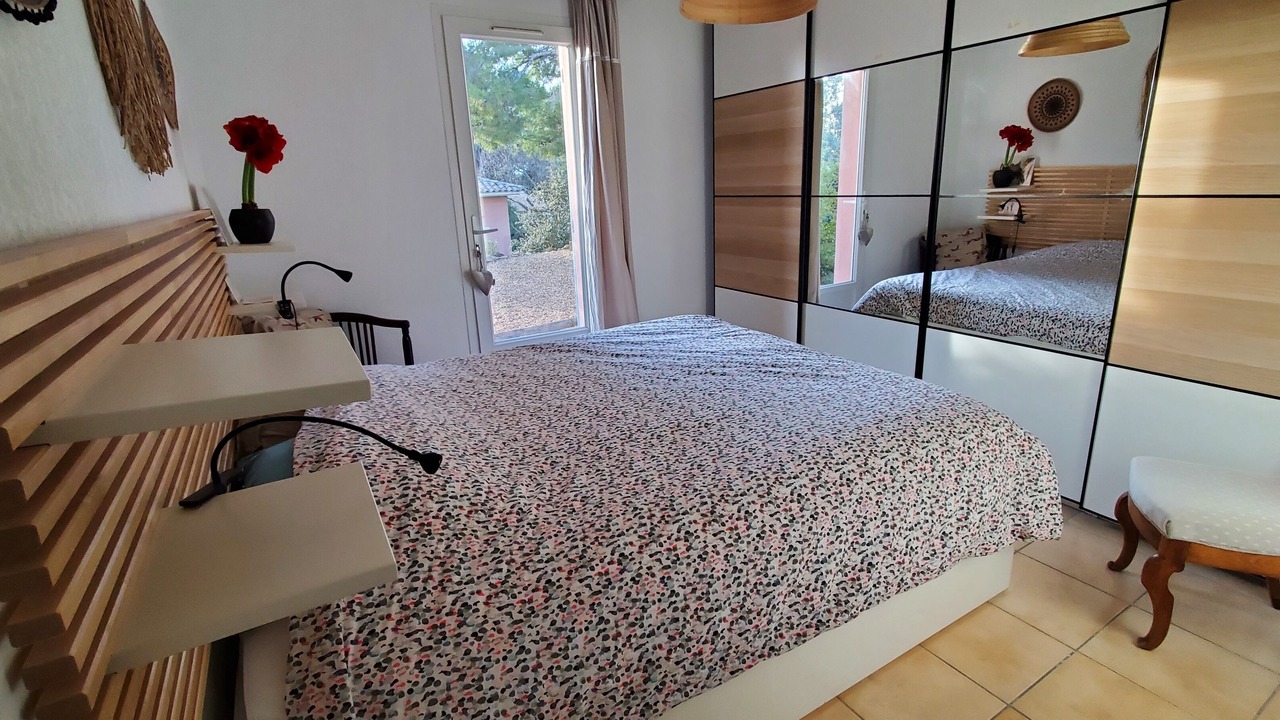 Photo of Bedroom in Lambesc