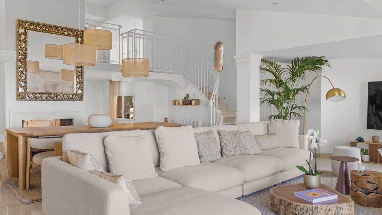 Photo of Livingroom in La Croix des Gardes