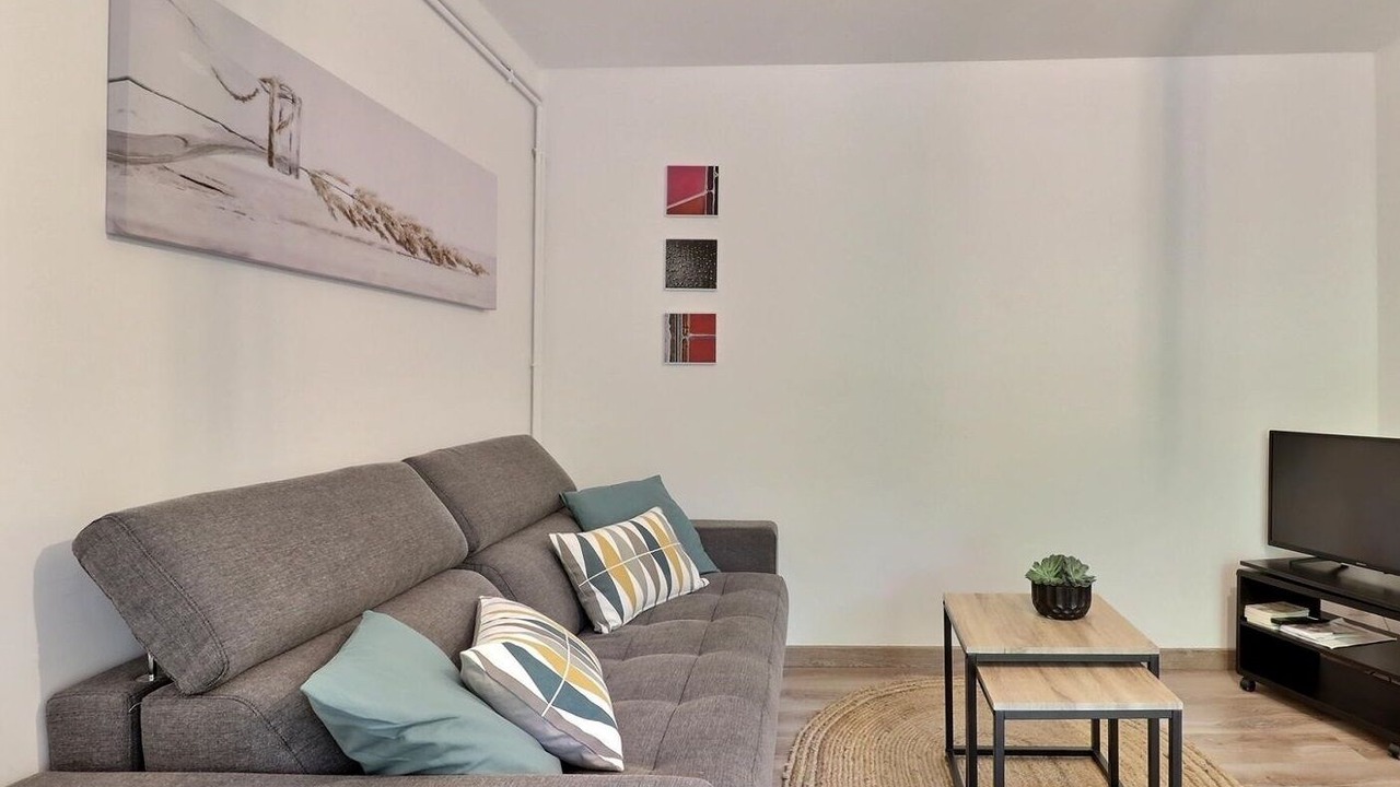 Photo of Livingroom in Simiane-Collongue