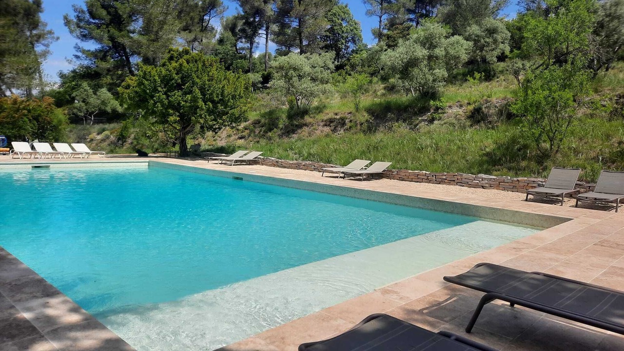 Photo of Outdoor in Simiane-Collongue