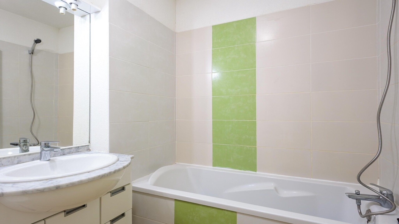 Photo of Bathroom in Aubignan