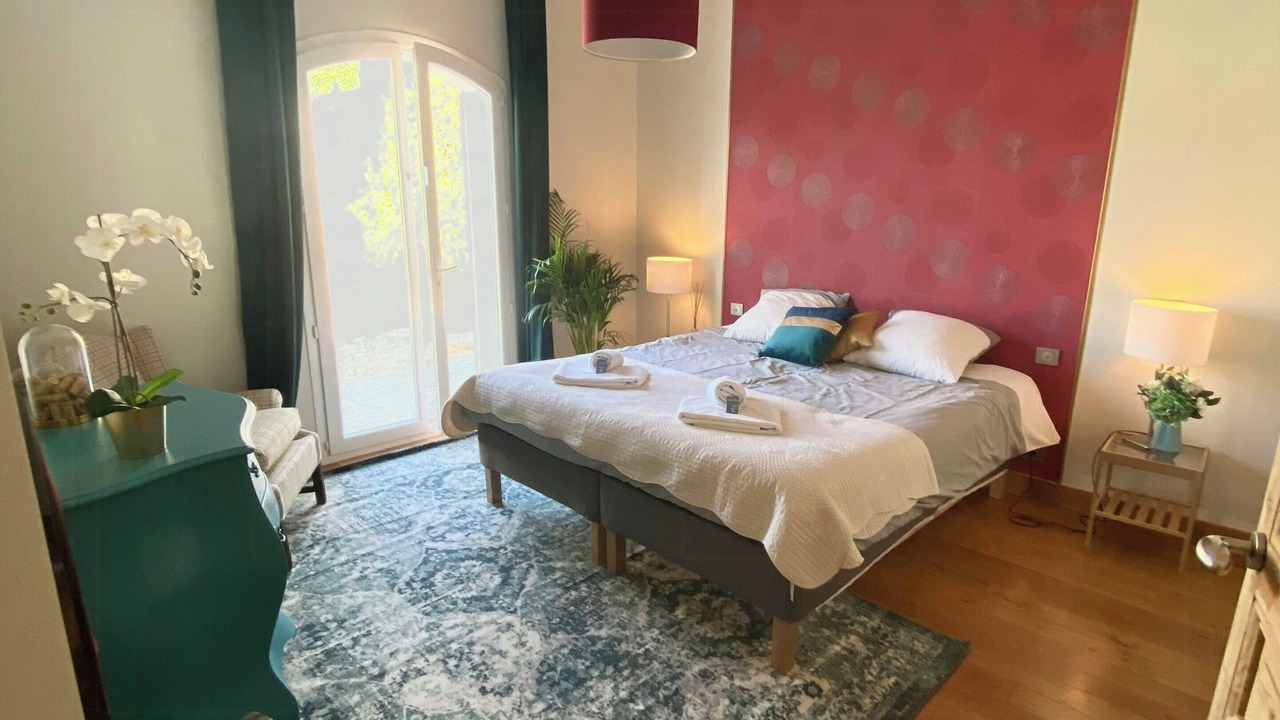 Photo of Bedroom in Chateauneuf-du-Pape