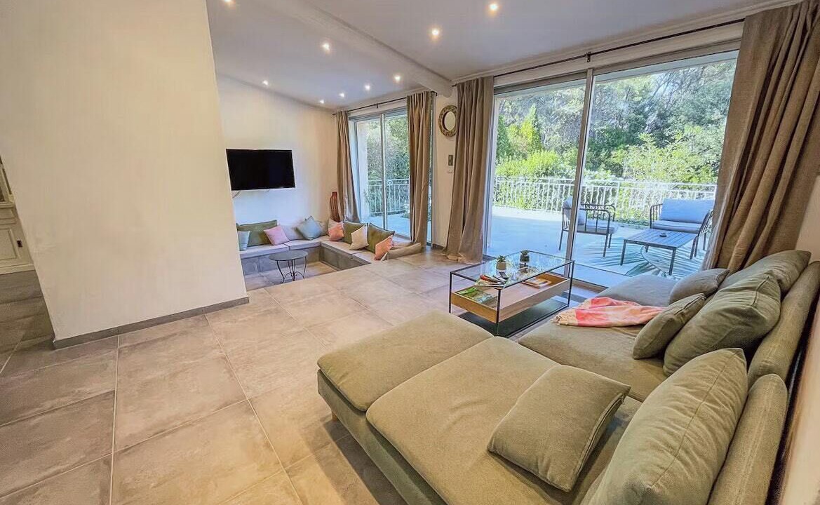 Photo of Livingroom in Fuveau