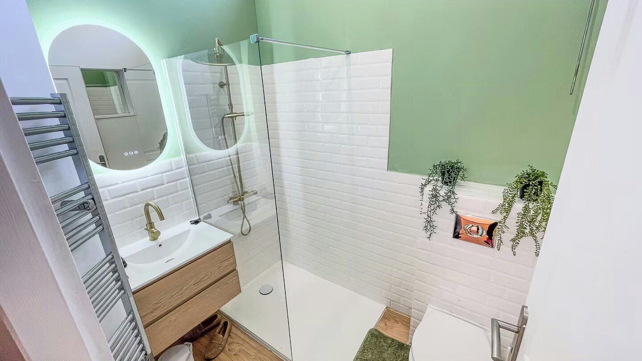 Photo of Bathroom in Fuveau