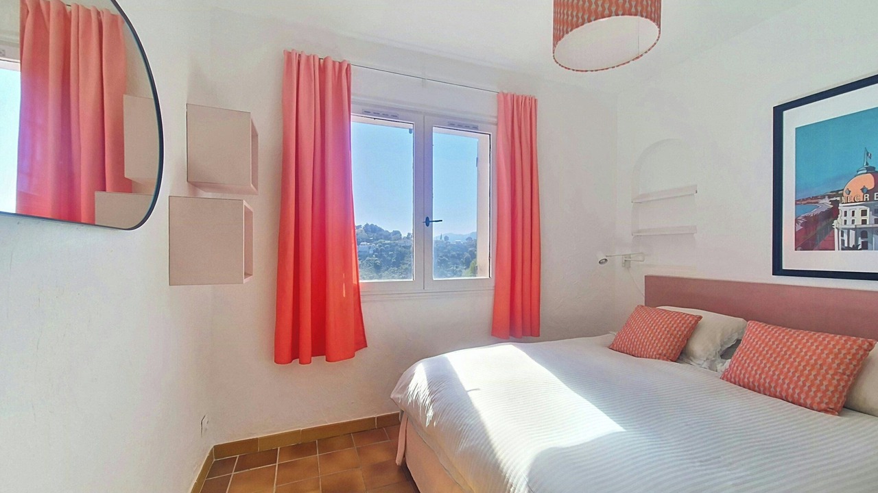 Photo of Bedroom in Aspremont