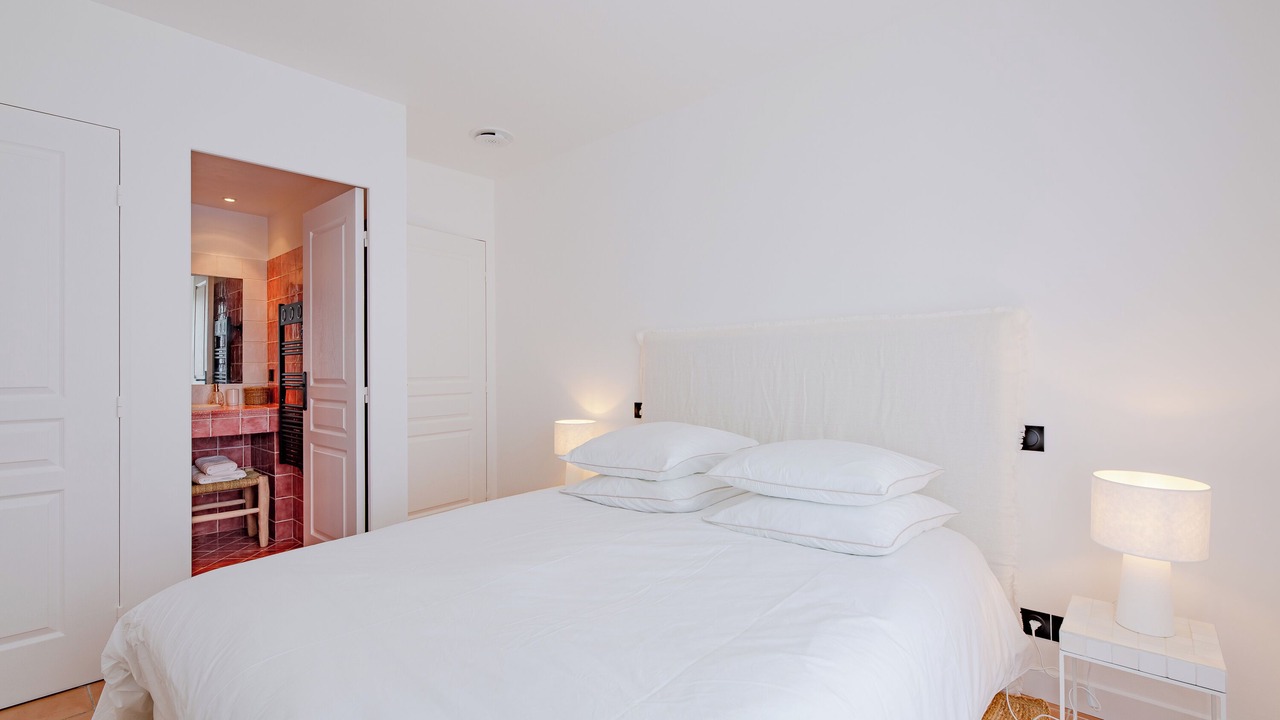Photo of Bedroom in Guerrevieille