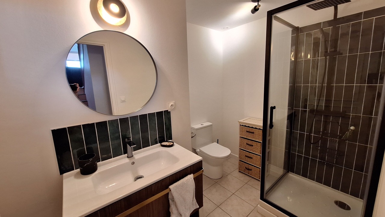 Photo of Bathroom in Lauzerville