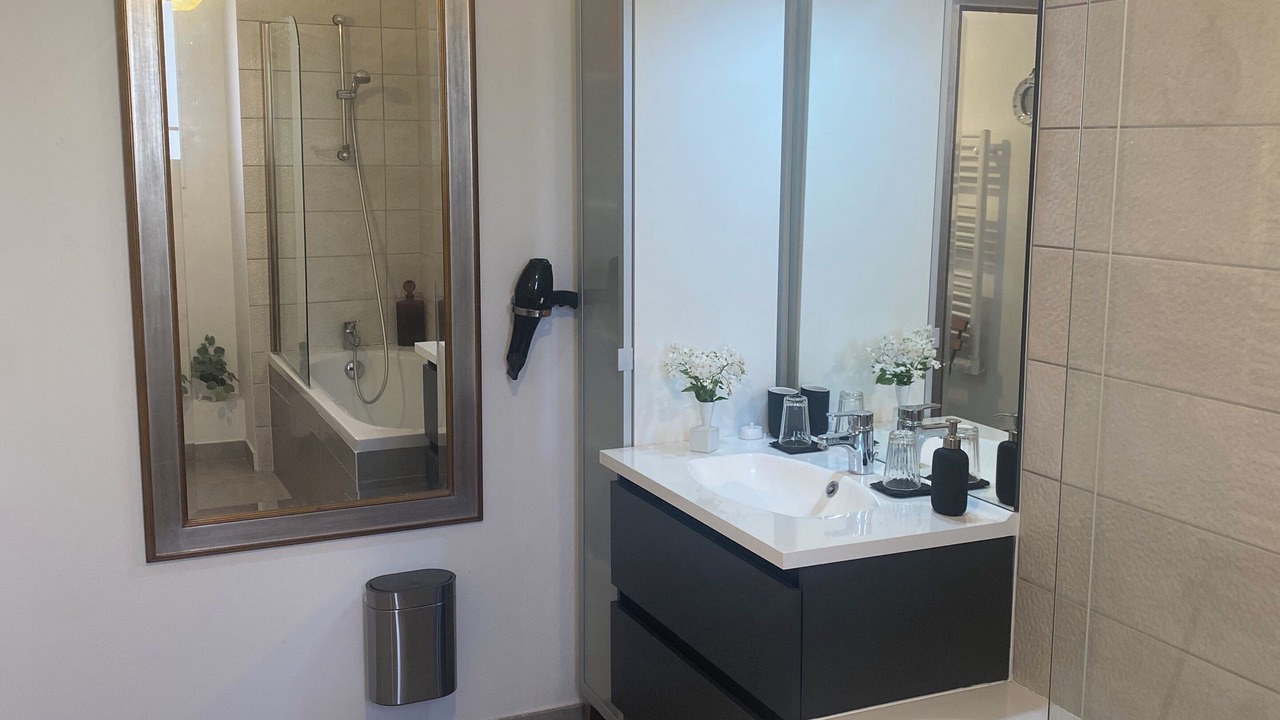 Photo of Bathroom in Noves