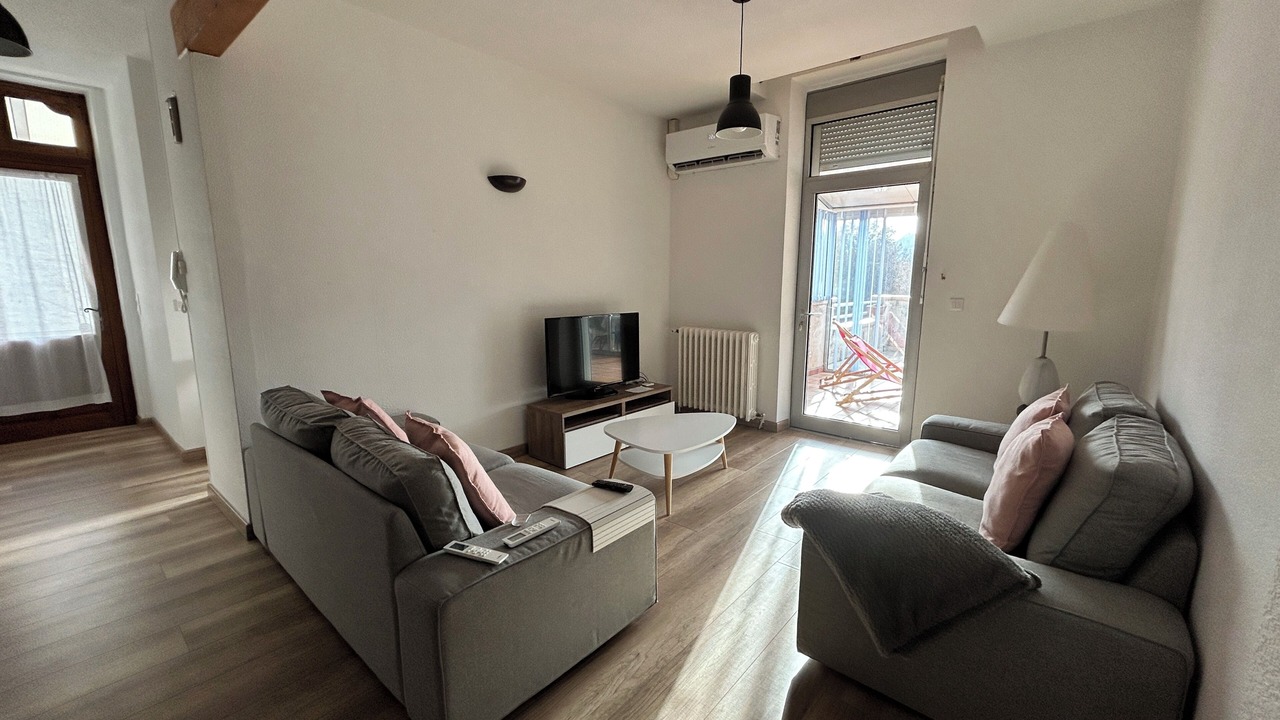 Photo of Livingroom in Eyguians