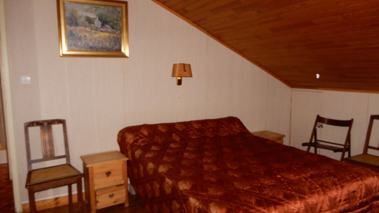 Photo of Bedroom in La Chapelle-en-Vercors