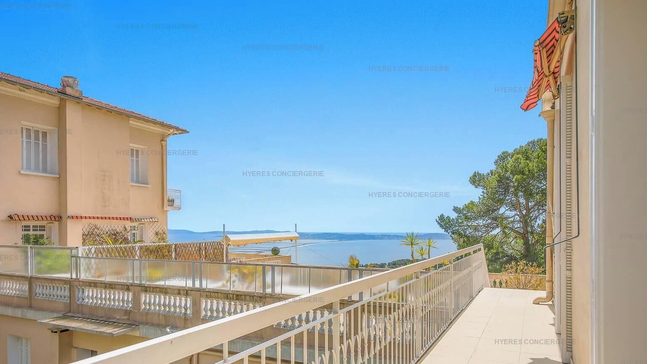 Photo of Outdoor in Hyeres