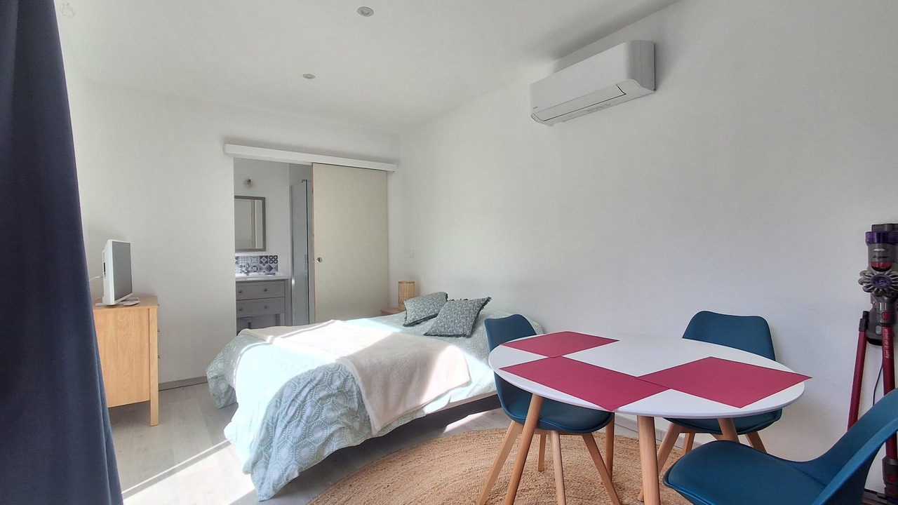 Photo of Bedroom in Saint-Saturnin-les-Apt
