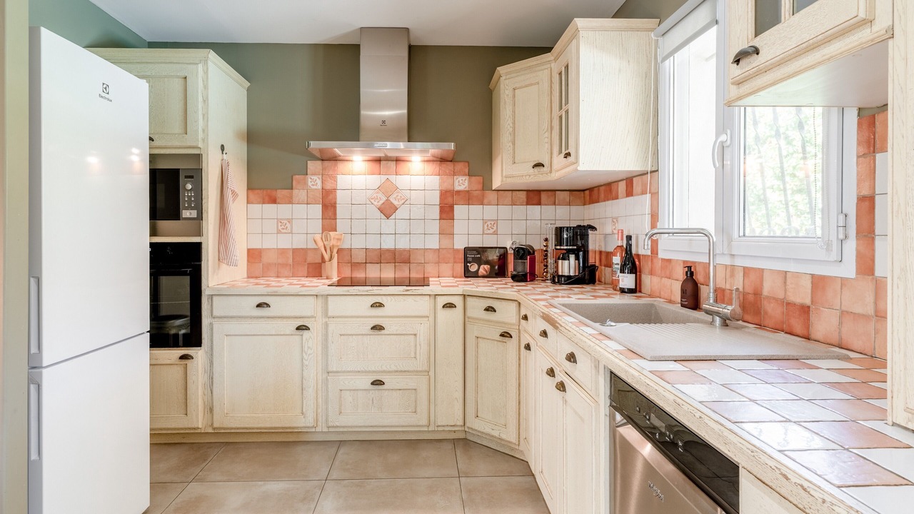 Photo of Kitchen in Jonquerettes