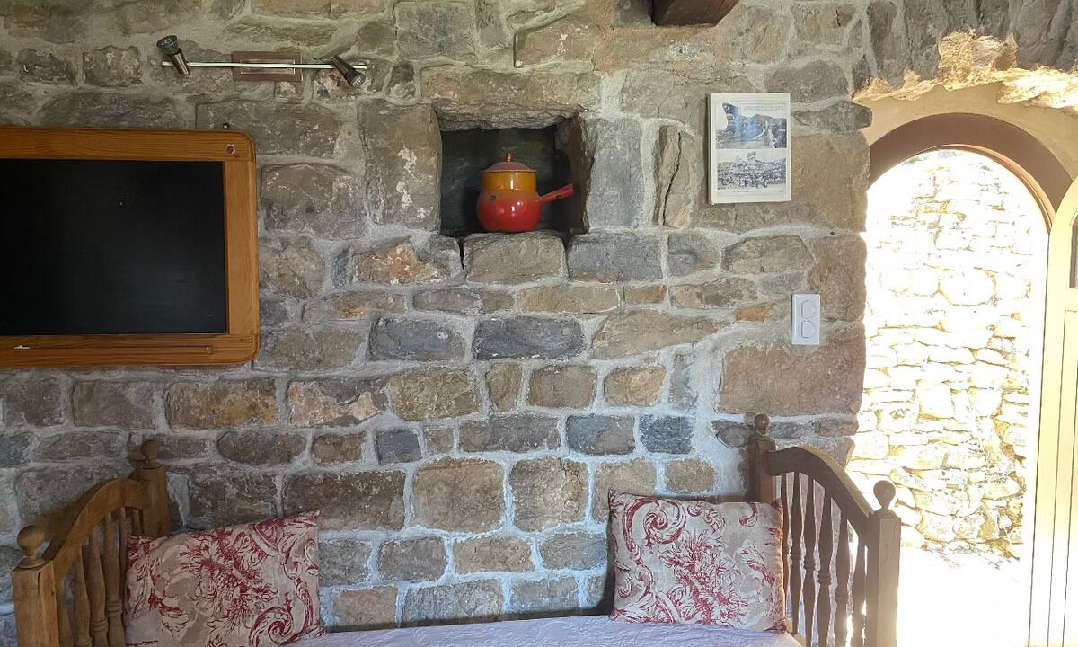 Photo of Bedroom in Riviere-sur-Tarn
