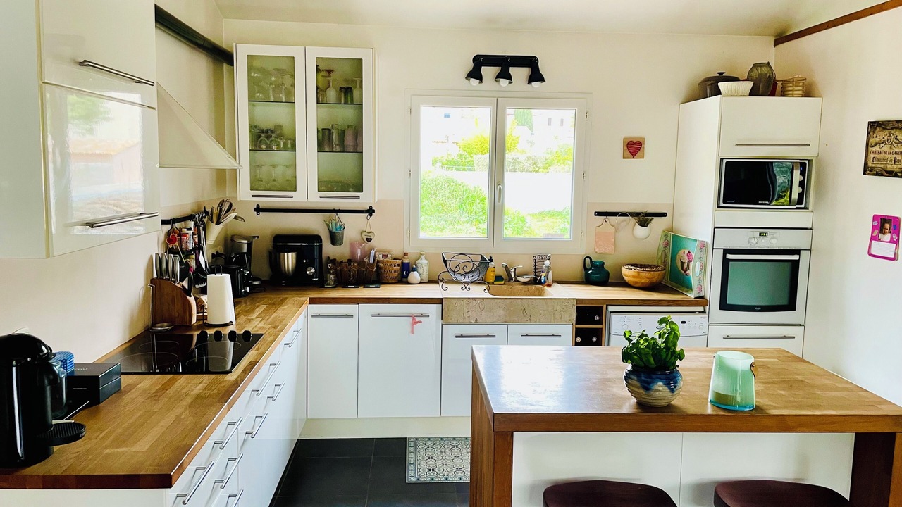 Photo of Kitchen in Roquefort-la-Bedoule