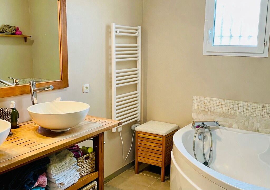 Photo of Bathroom in Roquefort-la-Bedoule
